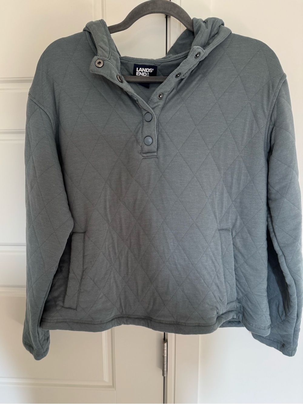 Lands End Quilted pullover hooded sweatshirt